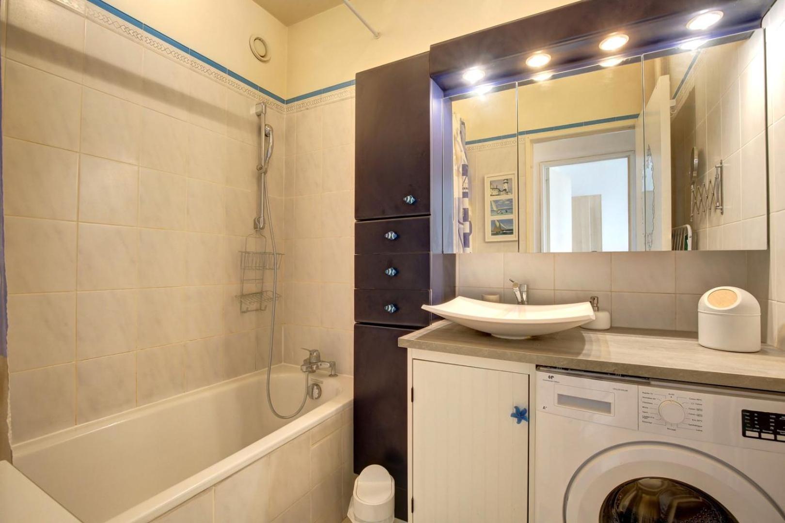 Logement Pour 4 Pers Proche Des Buttes Chaumont パリ エクステリア 写真